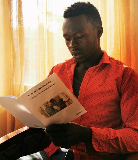 Reading new Hozo books